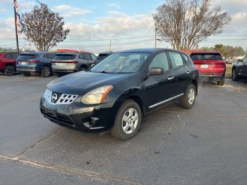 Used 2014 Nissan Rogue S image 30