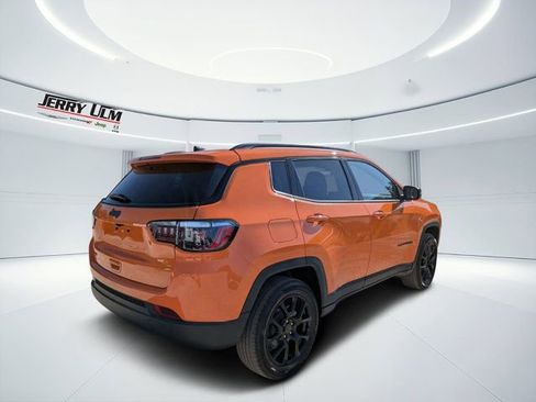 New 2026 Jeep Compass Latitude AWD/4WD image 3