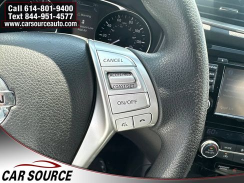 Used 2016 Nissan Rogue SV w/ SV Premium Package AWD/4WD image 17