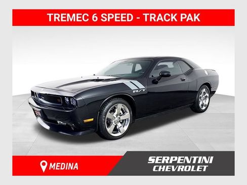 Used 2010 Dodge Challenger R/T RWD image 1