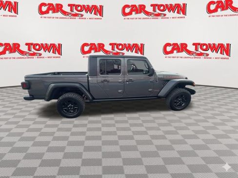 Used 2022 Jeep Gladiator Mojave w/ Trailer Tow Package AWD/4WD image 9