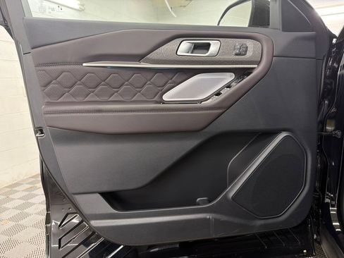 New 2026 Ford Explorer Platinum w/ LUX Leather Package image 17