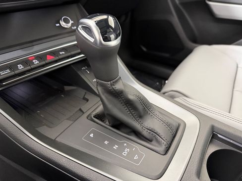 New 2025 Audi Q3 2.0T Premium image 17