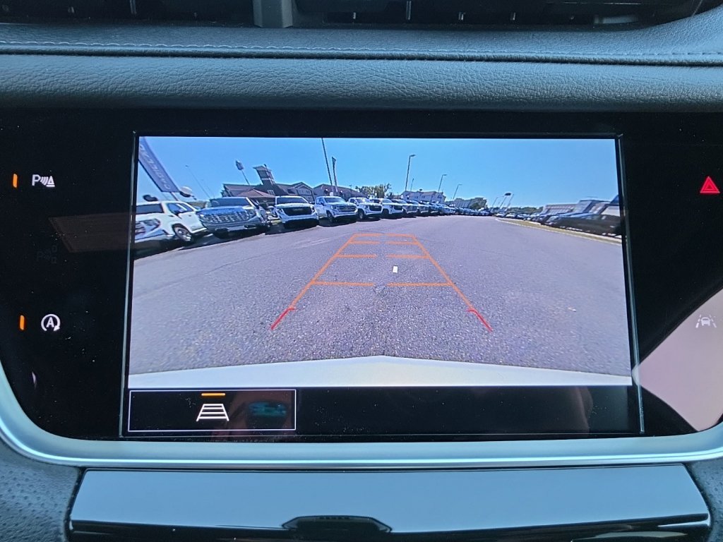 Used 2025 Cadillac XT6 Luxury FWD image 22