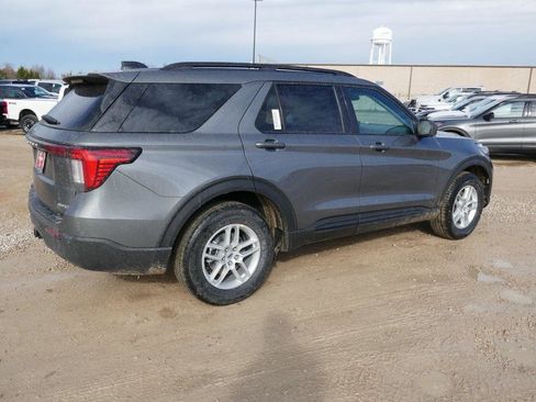 New 2026 Ford Explorer Active image 5