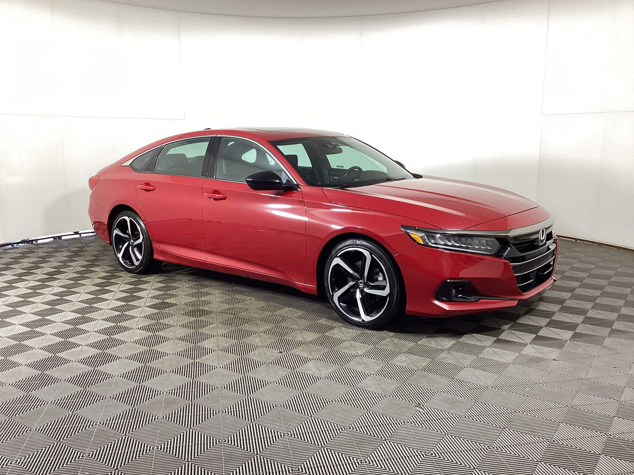 Used 2021 Honda Accord Sport image 1