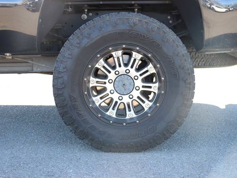 Used 2015 Ford F350 Lariat w/ Lariat Ultimate Package image 9