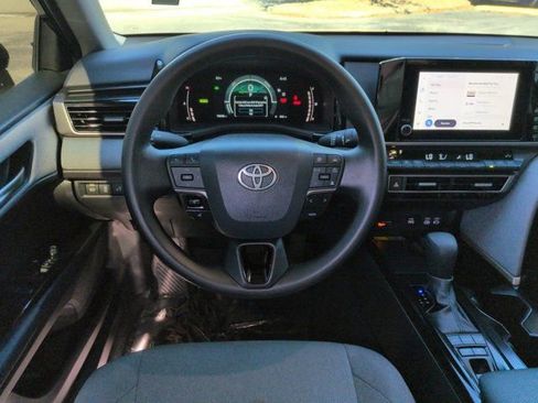 Used 2025 Toyota Camry LE w/ Convenience Package FWD image 14