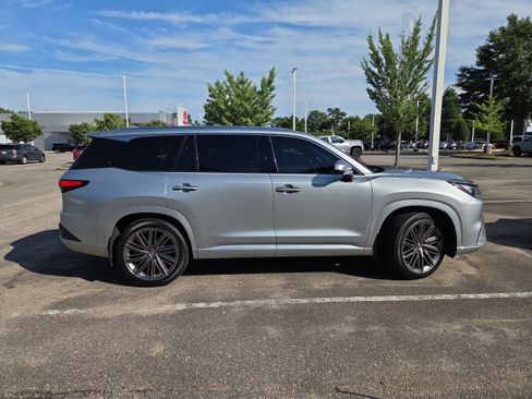 Used 2025 Lexus TX 350 AWD w/ Technology Package image 2