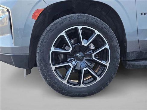 Used 2022 Chevrolet Tahoe RST w/ Luxury Package image 27