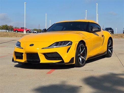 Used 2022 Toyota Supra Premium w/ Driver Assist Package image 3