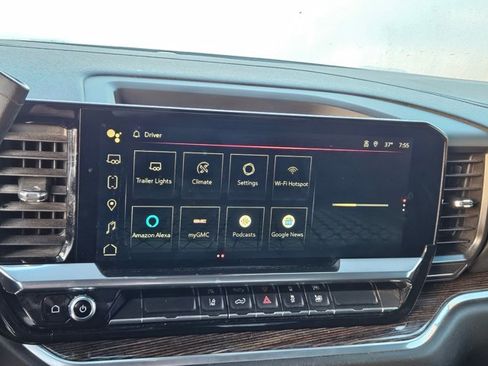 Used 2024 GMC Sierra 2500 SLE w/ SLE Convenience Package image 11