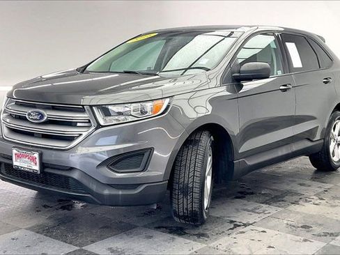 Used 2016 Ford Edge SE image 12
