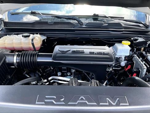 Used 2023 RAM 1500 Laramie w/ Off Road Group AWD/4WD image 13
