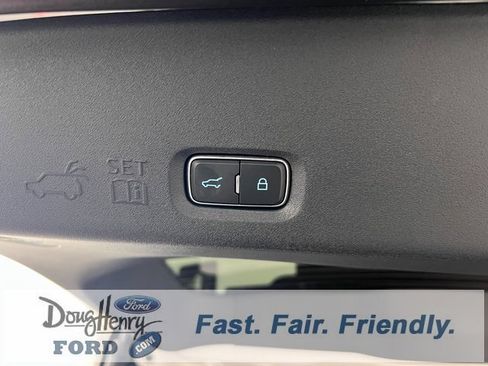 New 2025 Ford Expedition Max Platinum w/ Stealth Performance Package image 33