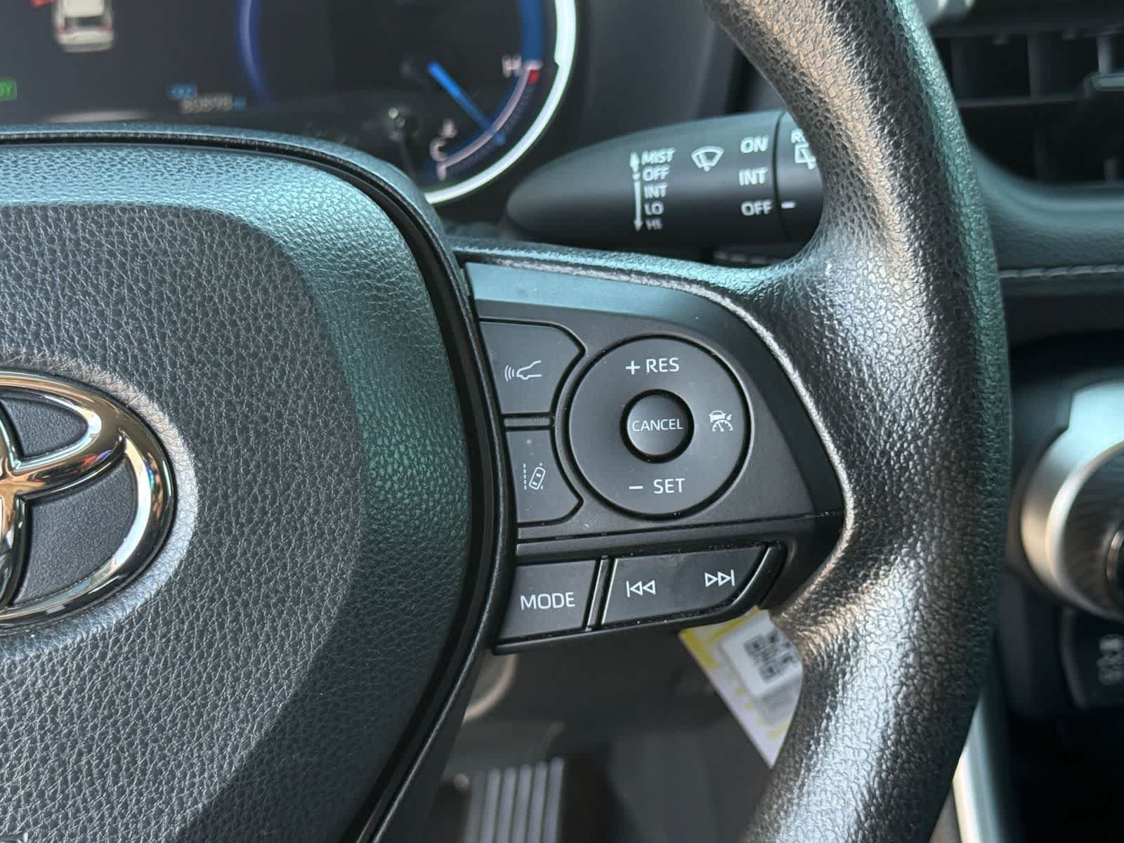 Used 2023 Toyota RAV4 LE AWD/4WD image 19