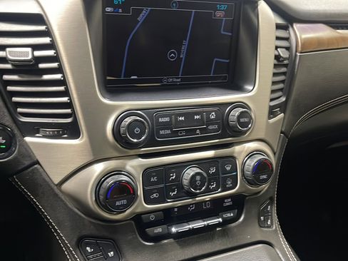 Used 2019 GMC Yukon Denali w/ Denali Ultimate Package AWD/4WD image 8