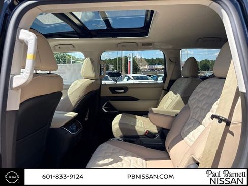 New 2025 Nissan Armada Platinum Reserve image 26