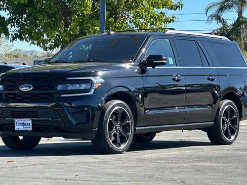 Used 2022 Ford Expedition Max Limited image 8
