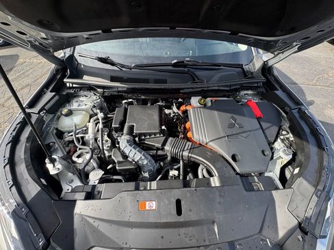 Used 2024 Mitsubishi Outlander Ralliart AWD/4WD image 12