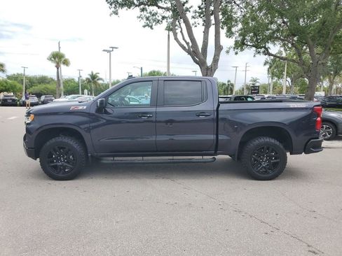Used 2024 Chevrolet Silverado 1500 LT Trail Boss w/ LT Trail Boss Premium Package AWD/4WD image 2