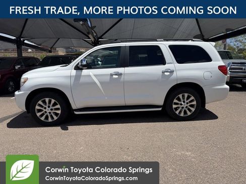 Used 2014 Toyota Sequoia Limited AWD/4WD image 4