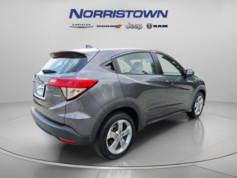 Used 2021 Honda HR-V LX image 6