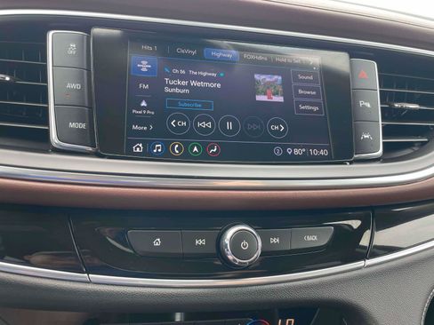 Used 2020 Buick Enclave Avenir w/ Avenir Technology Package AWD/4WD image 9