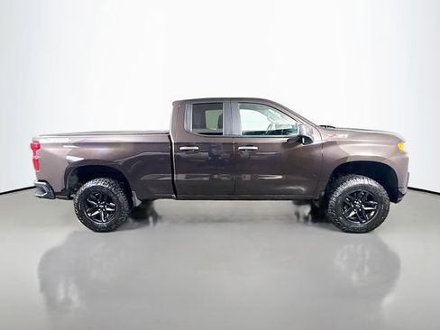 Used 2019 Chevrolet Silverado 1500 Custom Trail Boss w/ Custom Convenience Package AWD/4WD image 5