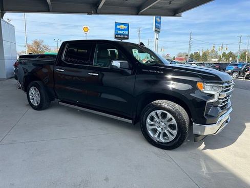 Used 2023 Chevrolet Silverado 1500 LTZ w/ LTZ Premium Package AWD/4WD image 3