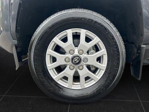 Used 2024 Toyota Tacoma SR5 image 9