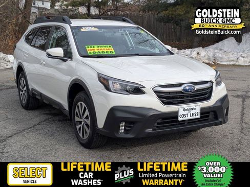 Used 2022 Subaru Outback Premium image 1
