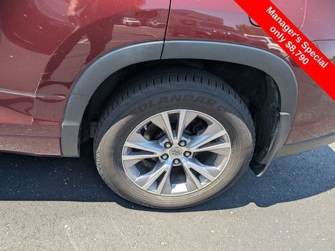 Used 2015 Toyota Highlander Plus AWD/4WD image 22