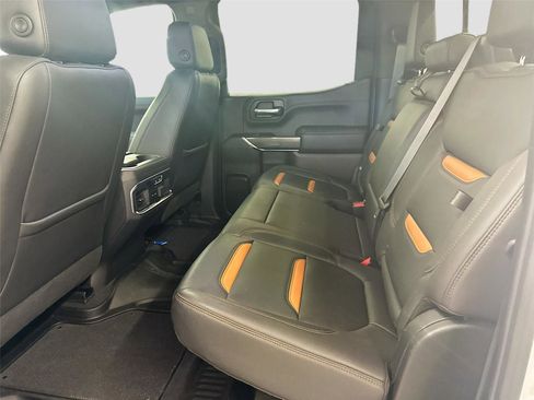 Used 2021 GMC Sierra 1500 AT4 w/ AT4 Premium Package AWD/4WD image 5
