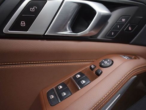 Used 2022 BMW X5 xDrive40i image 8