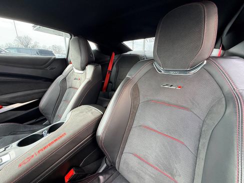 Used 2023 Chevrolet Camaro ZL1 RWD image 31