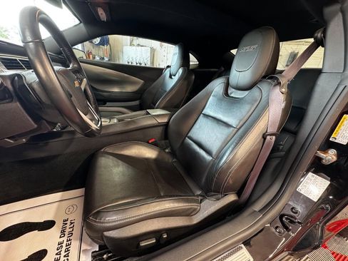Used 2015 Chevrolet Camaro SS RWD image 16