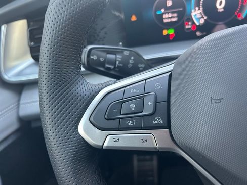 New 2026 Volkswagen Tiguan SE R-Line FWD image 20