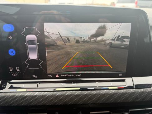 Used 2022 Volkswagen Golf R 2.0T image 19