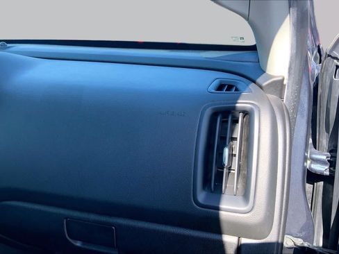 Used 2019 Chevrolet Colorado LT w/ LT Convenience Package RWD image 19