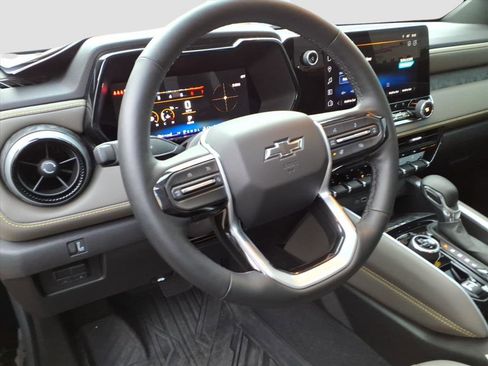 Certified 2024 Chevrolet Colorado ZR2 w/ ZR2 Convenience Package III image 13