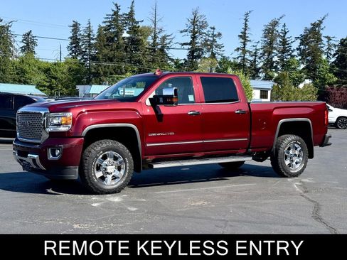 Used 2016 GMC Sierra 3500 Denali w/ Duramax Plus Package AWD/4WD image 4