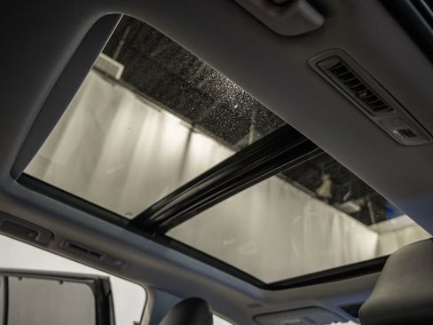 Used 2026 Toyota Grand Highlander XLE image 35