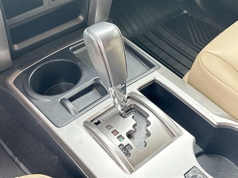 Used 2019 Toyota 4Runner SR5 Premium RWD image 16