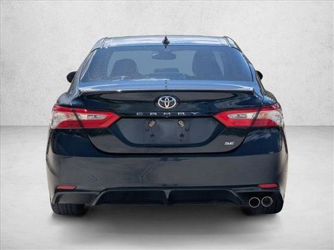 Used 2018 Toyota Camry SE w/ Audio Package image 6