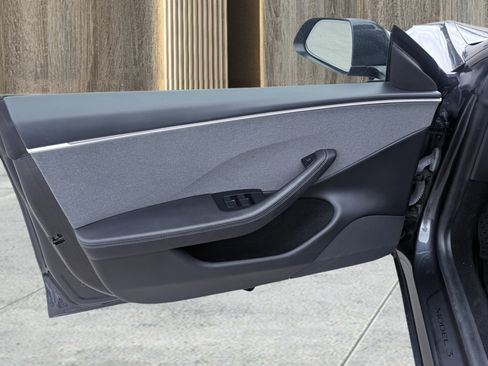 Used 2024 Tesla Model 3 Standard Range RWD image 13