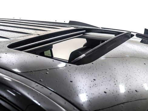 Used 2020 GMC Yukon XL Denali w/ Denali Premium Package image 21