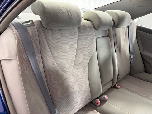 Used 2010 Toyota Camry LE image 20