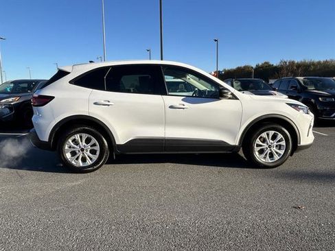 Used 2025 Ford Escape Active image 4