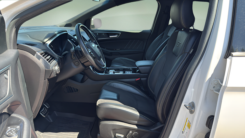 Used 2019 Ford Edge ST w/ Equipment Group 401A AWD/4WD image 11